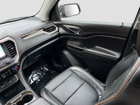 Used 2022 GMC Acadia AT4 w/ Preferred Package image 25