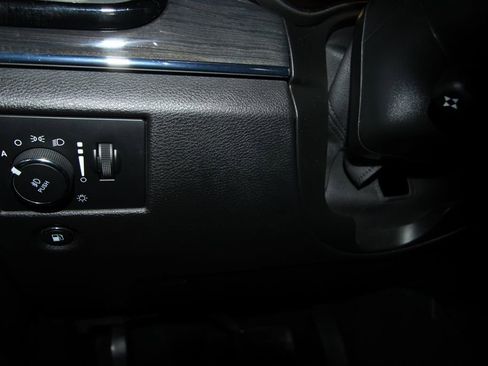 Used 2020 Jeep Grand Cherokee Overland image 10