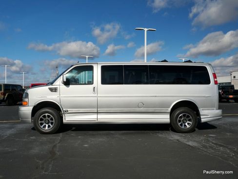 Used 2013 GMC Savana 2500 image 12