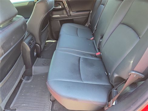Used 2024 Toyota 4Runner TRD Off-Road Premium w/ Moonroof Package AWD/4WD image 15