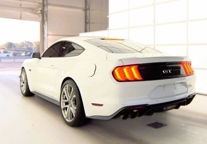 Used 2019 Ford Mustang GT RWD image 5