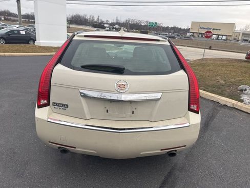 Used 2011 Cadillac CTS Luxury image 6