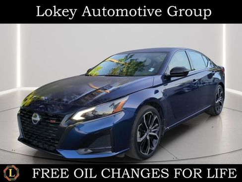 Certified 2023 Nissan Altima 2.5 SR FWD image 1
