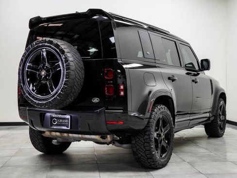 Used 2020 Land Rover Defender 110 HSE AWD/4WD image 12