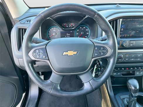 Used 2022 Chevrolet Colorado Z71 image 11