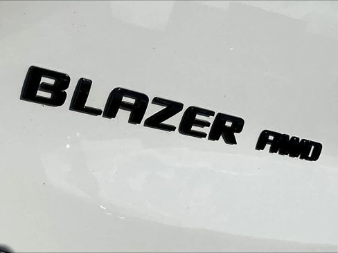 Used 2024 Chevrolet Blazer LT w/ Convenience Package AWD/4WD image 26