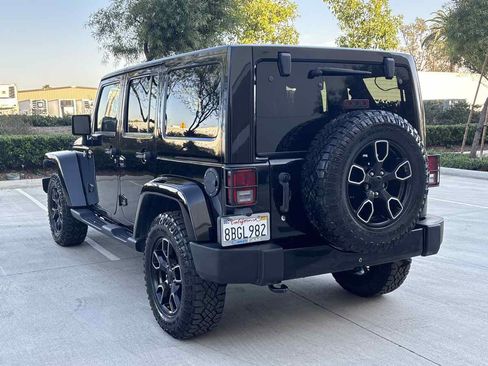Used 2018 Jeep Wrangler Unlimited Sahara image 5