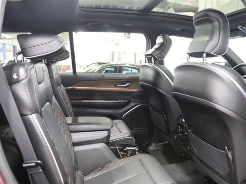Used 2023 Jeep Grand Cherokee L Summit w/ Advanced Protech Group IV AWD/4WD image 24