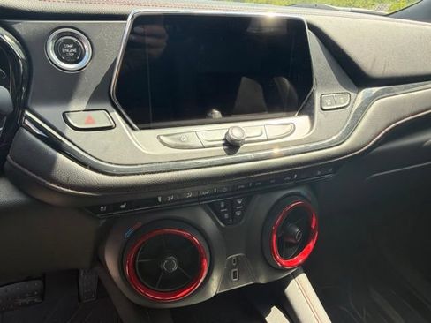 Used 2019 Chevrolet Blazer RS AWD/4WD image 6