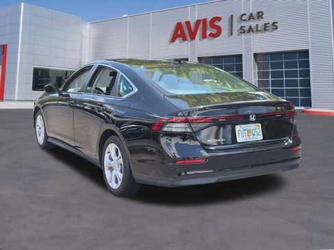 Used 2025 Honda Accord LX image 9