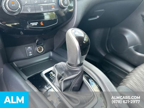 Used 2017 Nissan Rogue S AWD/4WD image 36