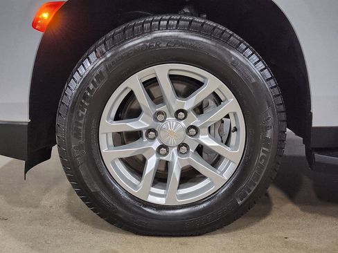 Used 2021 Chevrolet Tahoe LT RWD image 28