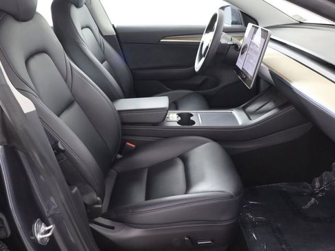 Used 2022 Tesla Model 3 Long Range image 16