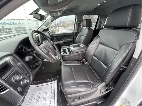 Used 2018 Chevrolet Silverado 1500 LT w/ Redline Edition image 32