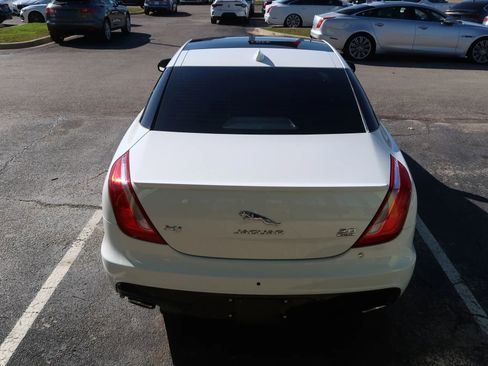 Used 2019 Jaguar XJ R-Sport image 10