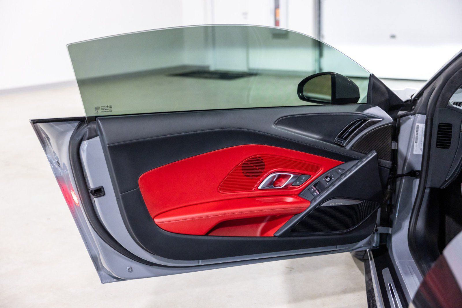 Used 2017 Audi R8 V10 AWD/4WD image 28