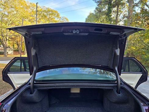 Used 2008 Cadillac DTS Luxury II image 23