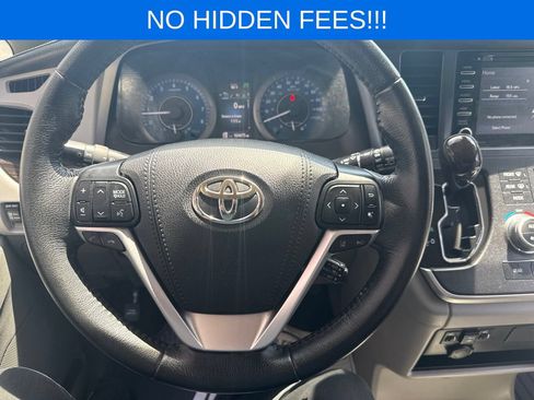 Used 2020 Toyota Sienna XLE FWD image 12