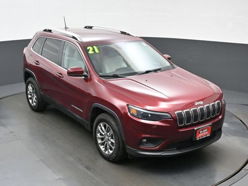 Used 2021 Jeep Cherokee Latitude Lux w/ Comfort/Convenience Group AWD/4WD image 38