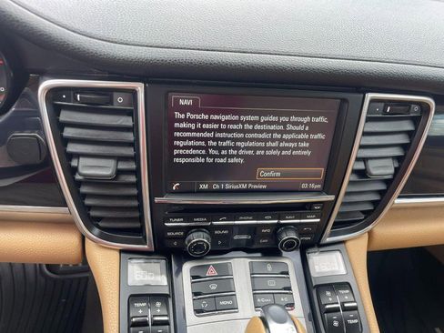 Used 2013 Porsche Panamera 4 Platinum Edition image 34