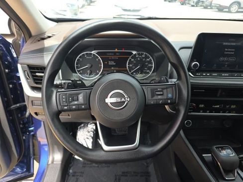 Used 2023 Nissan Rogue SV image 15