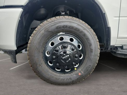 New 2026 RAM 3500 Lone Star image 14