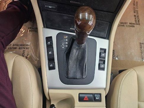 Used 2002 BMW 325i Sedan image 19