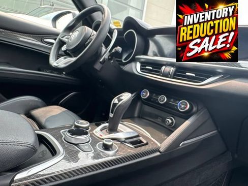 Used 2020 Alfa Romeo Stelvio Ti Sport AWD/4WD image 44