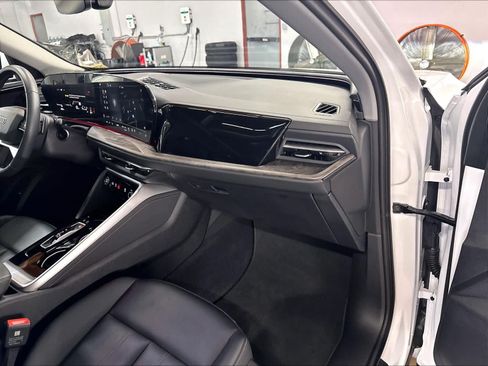 Used 2025 Audi Q5 Premium AWD/4WD image 17