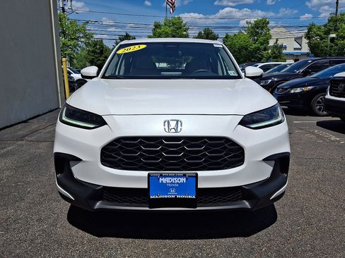 Used 2023 Honda HR-V LX image 2