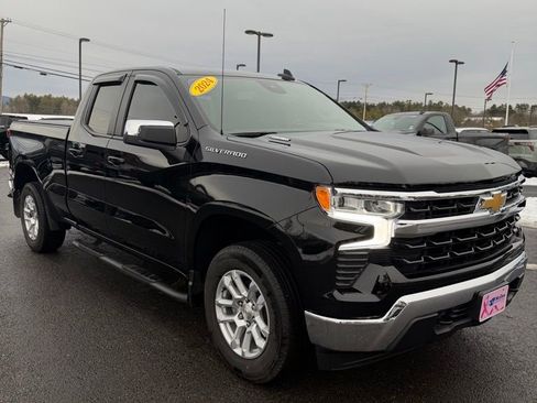 Used 2024 Chevrolet Silverado 1500 LT image 4