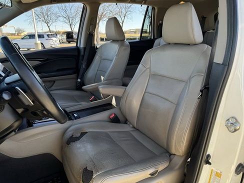 Used 2018 Honda Pilot Elite image 26