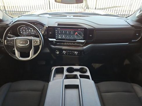 Used 2024 GMC Sierra 1500 Elevation image 10