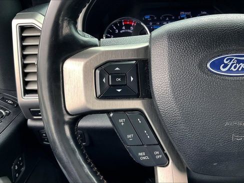 Used 2020 Ford F250 Platinum w/ FX4 Off-Road Package AWD/4WD image 17