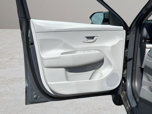 Used 2025 Hyundai Kona SEL image 20