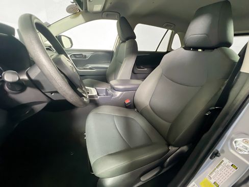 Used 2025 Toyota RAV4 LE FWD image 14