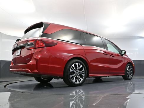 Used 2025 Honda Odyssey Elite image 59