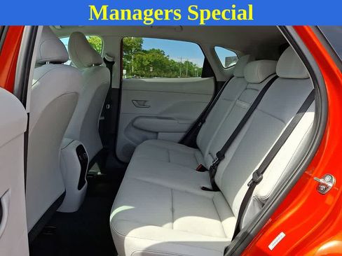 Used 2024 Hyundai Kona SEL FWD image 9