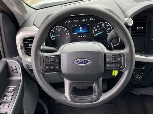 Used 2022 Ford F150 XLT image 11