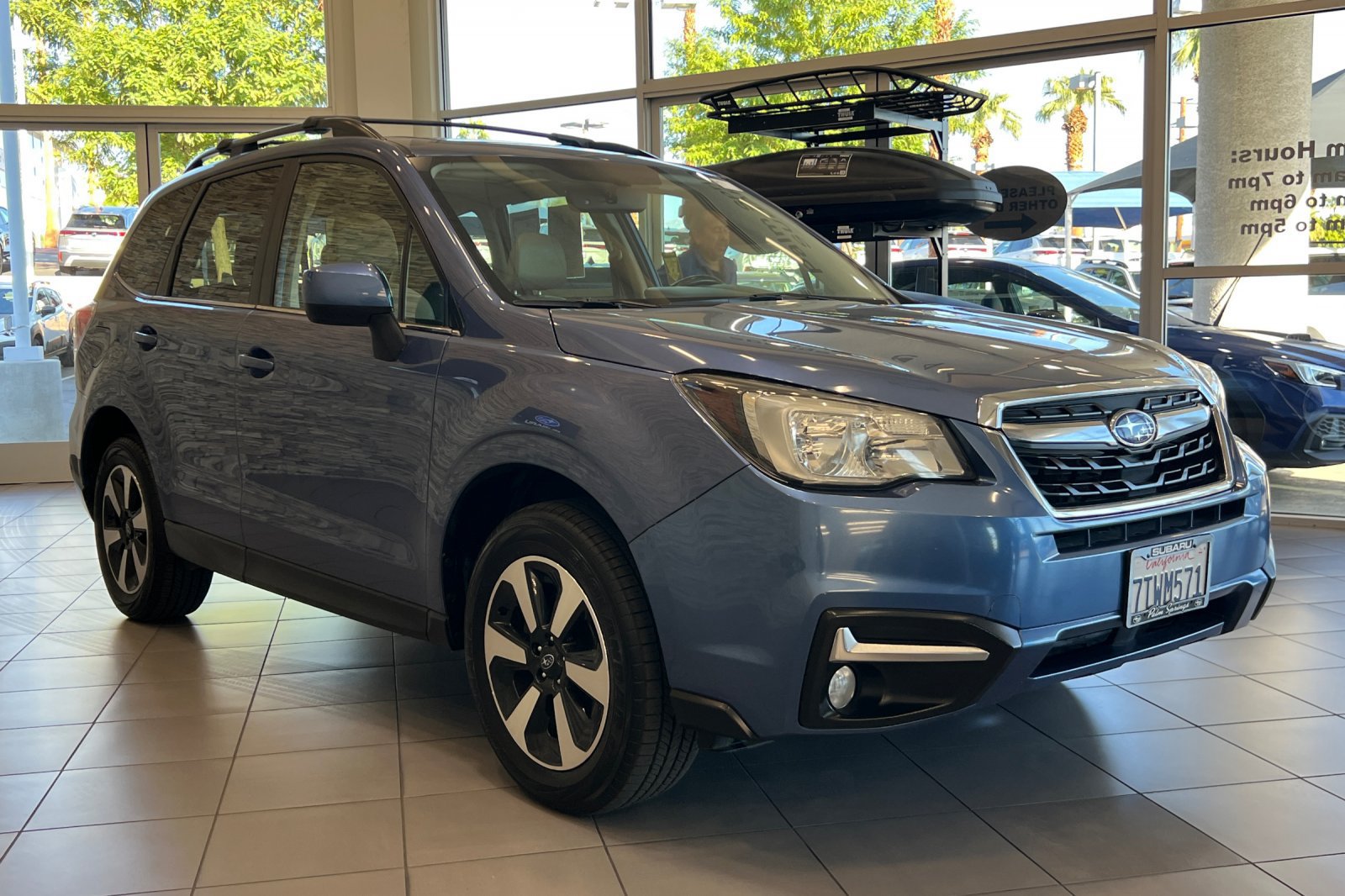 Used 2017 Subaru Forester 2.5i Limited AWD/4WD image 7