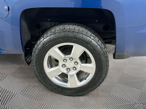 Used 2017 Chevrolet Silverado 1500 LT w/ All Star Edition AWD/4WD image 26
