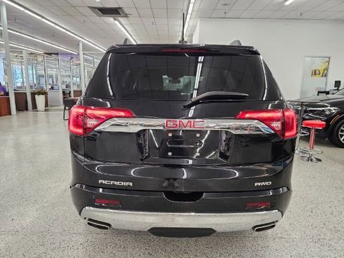 Used 2019 GMC Acadia Denali image 5