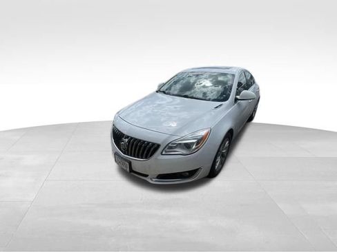 Used 2016 Buick Regal AWD image 7