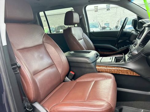 Certified 2020 Chevrolet Suburban Premier w/ Premier Plus Edition image 31