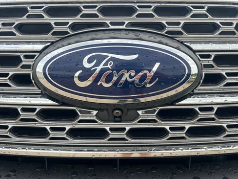 Used 2020 Ford Explorer Limited AWD/4WD image 16