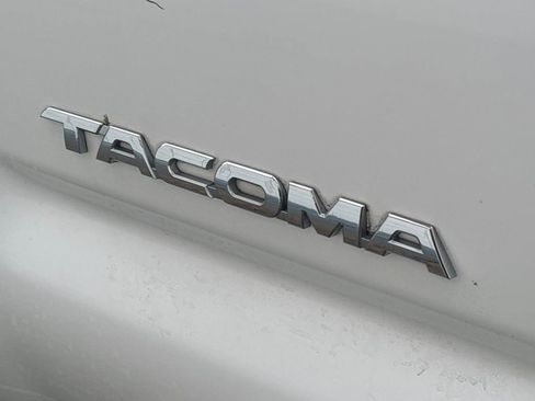 Used 2013 Toyota Tacoma PreRunner image 29