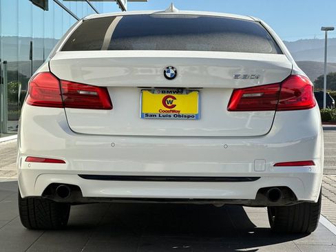 Used 2018 BMW 530i RWD image 4