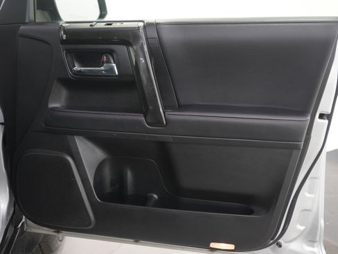 Used 2024 Toyota 4Runner TRD Off-Road image 12