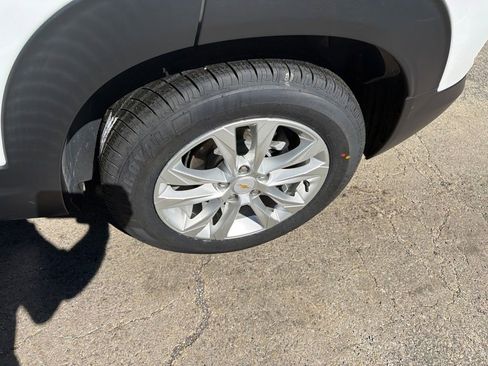 Certified 2023 Chevrolet TrailBlazer LS FWD image 3