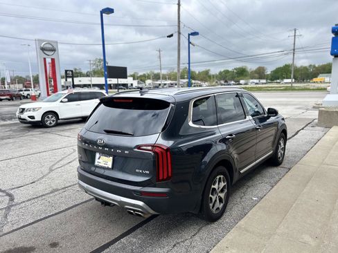 Used 2020 Kia Telluride EX AWD/4WD image 4